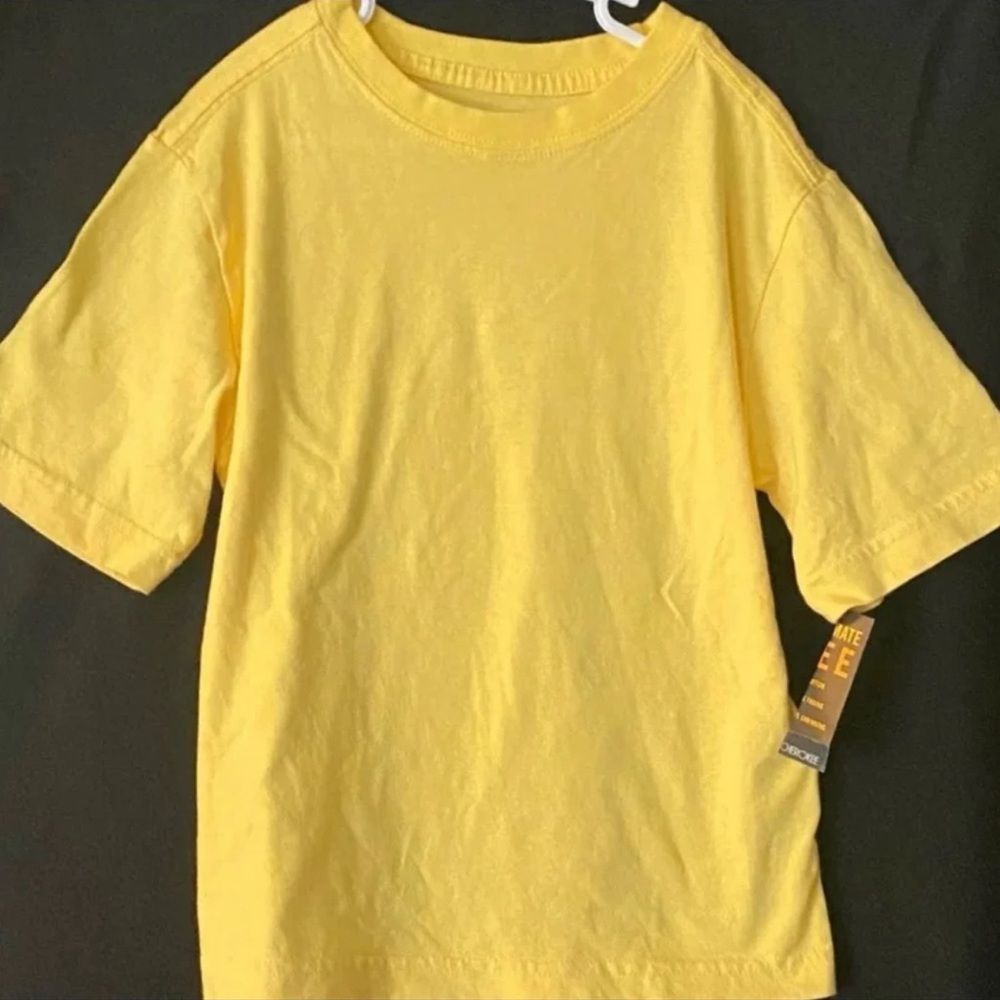 💞 New Little Boys Size XS Yellow Ultimate Tee Shirt